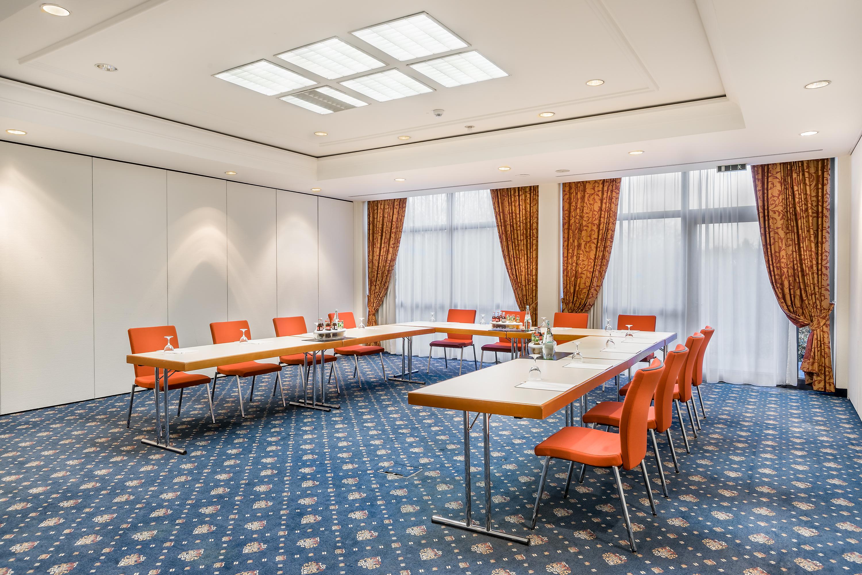 Garner Ruesselsheim By Ihg Hotel 4*