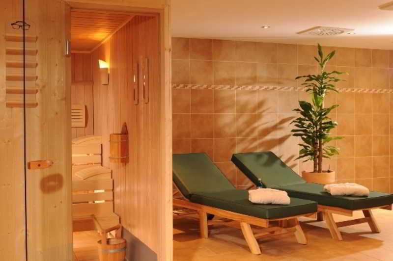 Hotel Garner Ruesselsheim By Ihg 4*